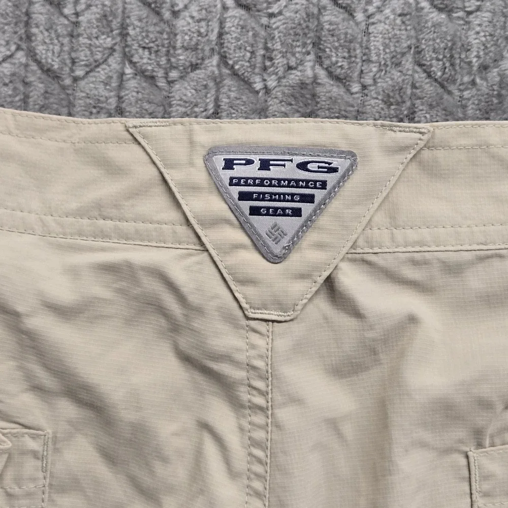 COLUMBIA PFG Blood &‎ Guts III Mens Shorts 42x10